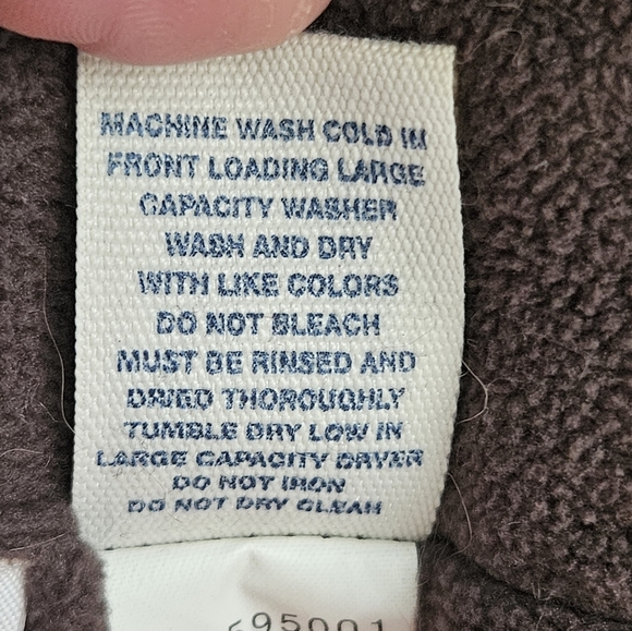 Old Navy Frost-Free Down Winter Vest in Women's M - Picture 12 of 13